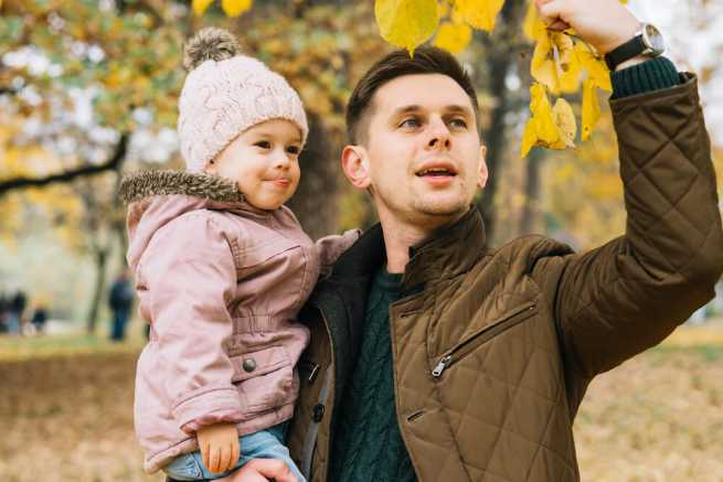 9 tygodni urlopu rodzicielskiego dla taty, co zyskują ojcowie?